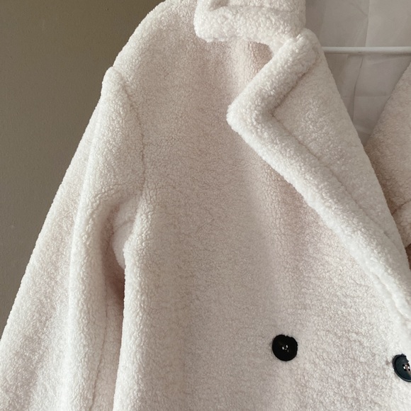 Brand new teddy coat M/L - Picture 2 of 4